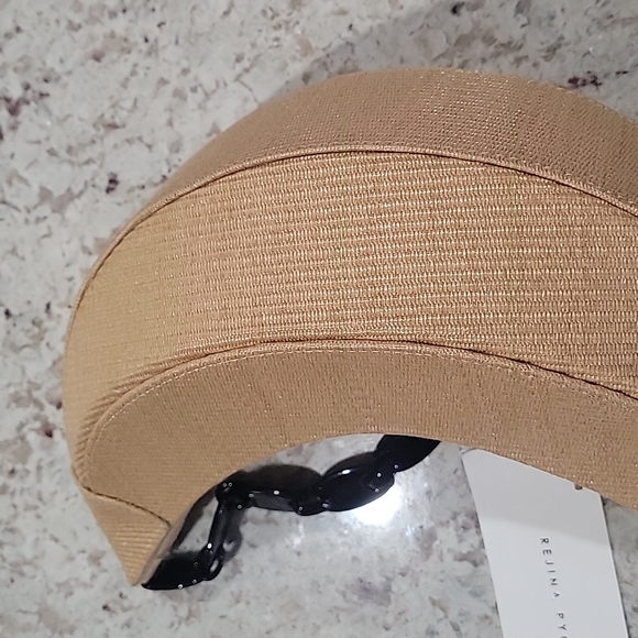 Rejina Pyo Banana shape Bag - Picture 9 of 11